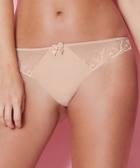 String SIMONE PERELE ANDORA PEAU ROSEE