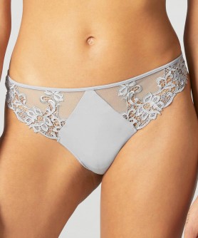 Tanga SIMONE PERELE SAGA PAON