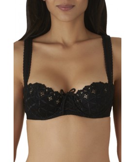 Soutien-gorge corbeille