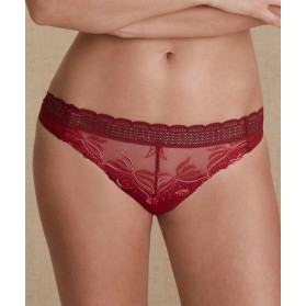 String SIMONE PERELE KISS MILLESIME